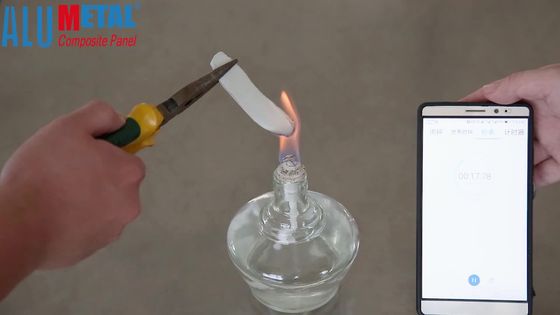 η σύνθετη επιτροπή αλουμινίου 2440mm 3mm Pvdf ευπόβαλε σε ανοδική οξείδωση για τον εξωτερικό τοίχο